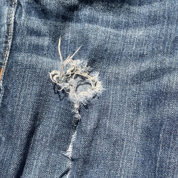 Hollister Women's Blue Jeans Size 0 Zipper Bottom Distressed High Rise Midi - Picture 3 of 13